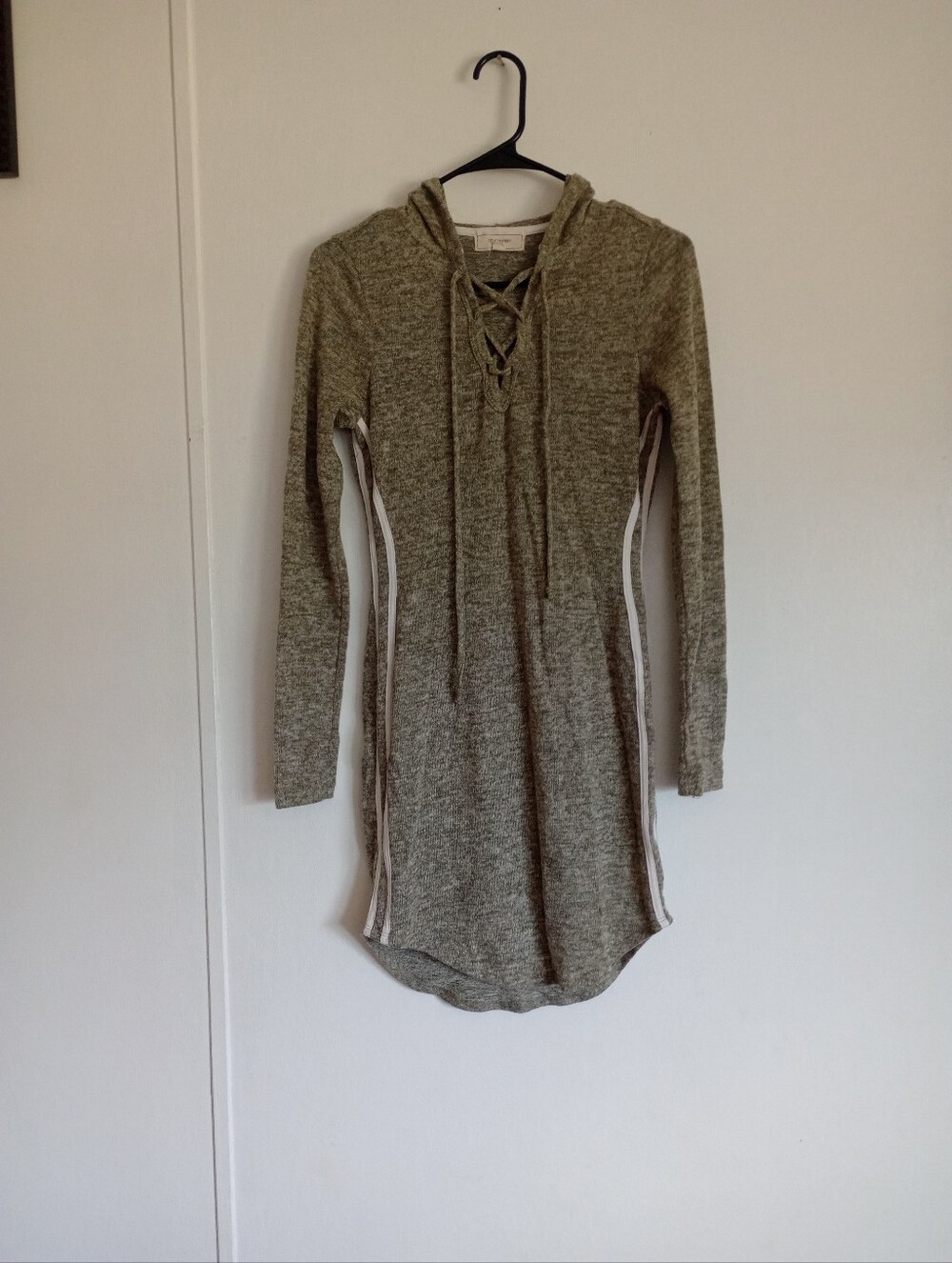 No Comment NY.LA  Sweater Dress Size Medium Gray With White Stripes